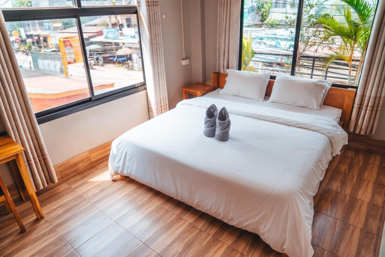 Vang Vieng Sunset Guesthouse & Restaurant Dış mekan fotoğraf