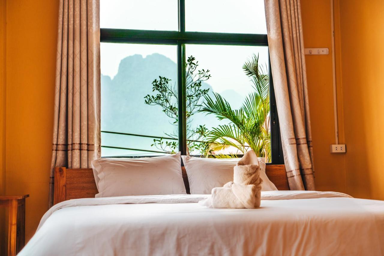 Vang Vieng Sunset Guesthouse & Restaurant Dış mekan fotoğraf
