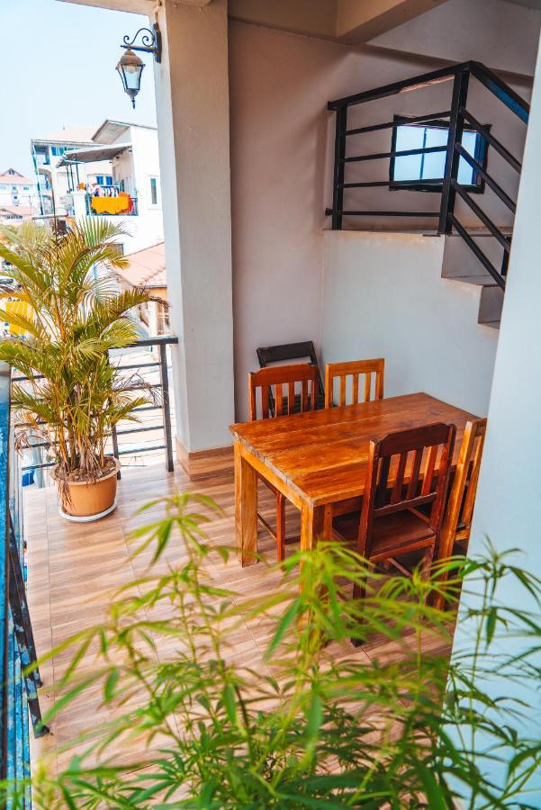 Vang Vieng Sunset Guesthouse & Restaurant Dış mekan fotoğraf